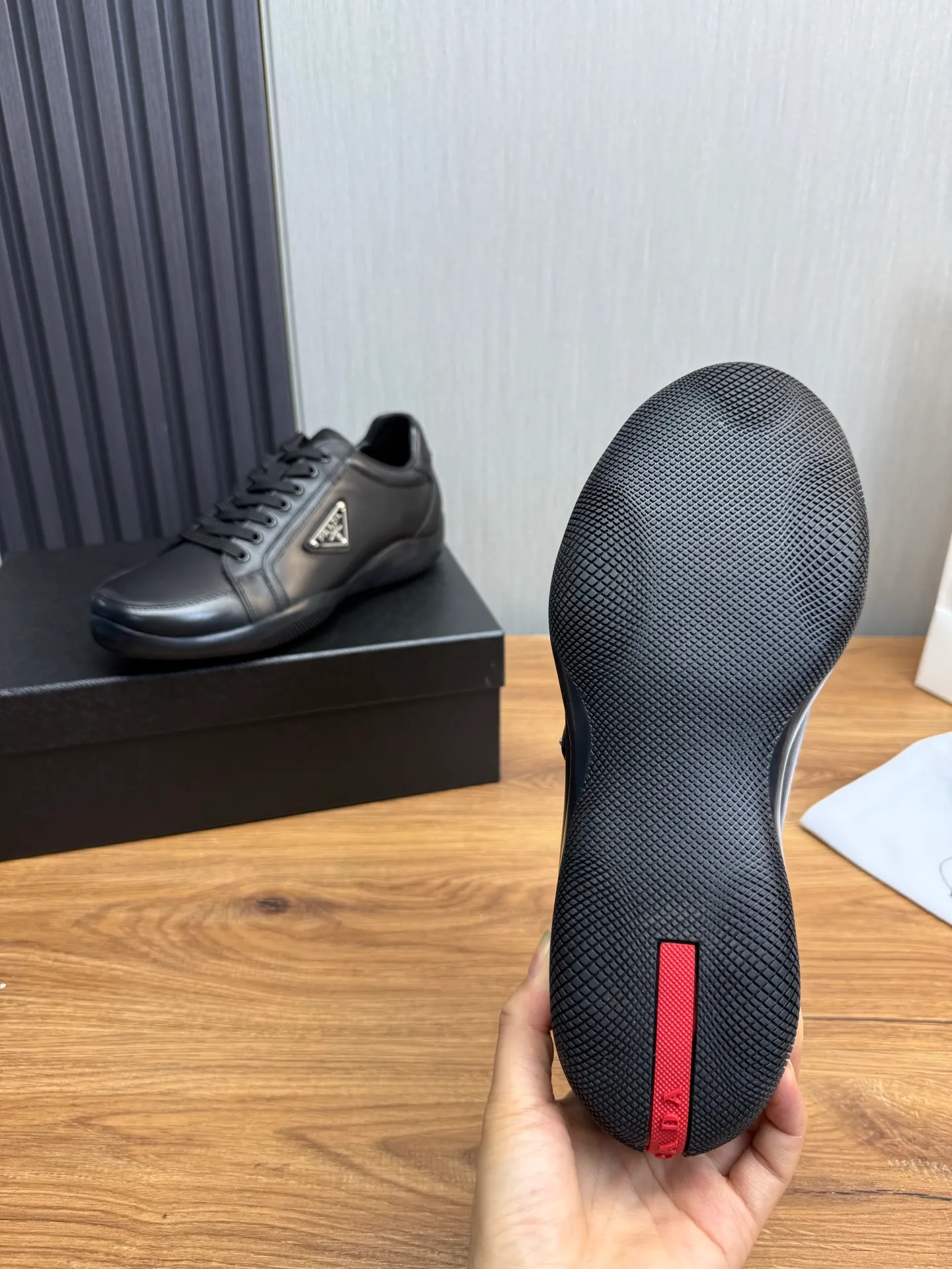 Men's shoes 💰760💰 [PRADA] New models synchronized with the official website, high-quality shipments ✔️Best sellers🔥 Original cowhide + cowhide lining, 1🆚1 replica, original original sole, 38-45 (men's 38.45 custom-made, non-refundable)